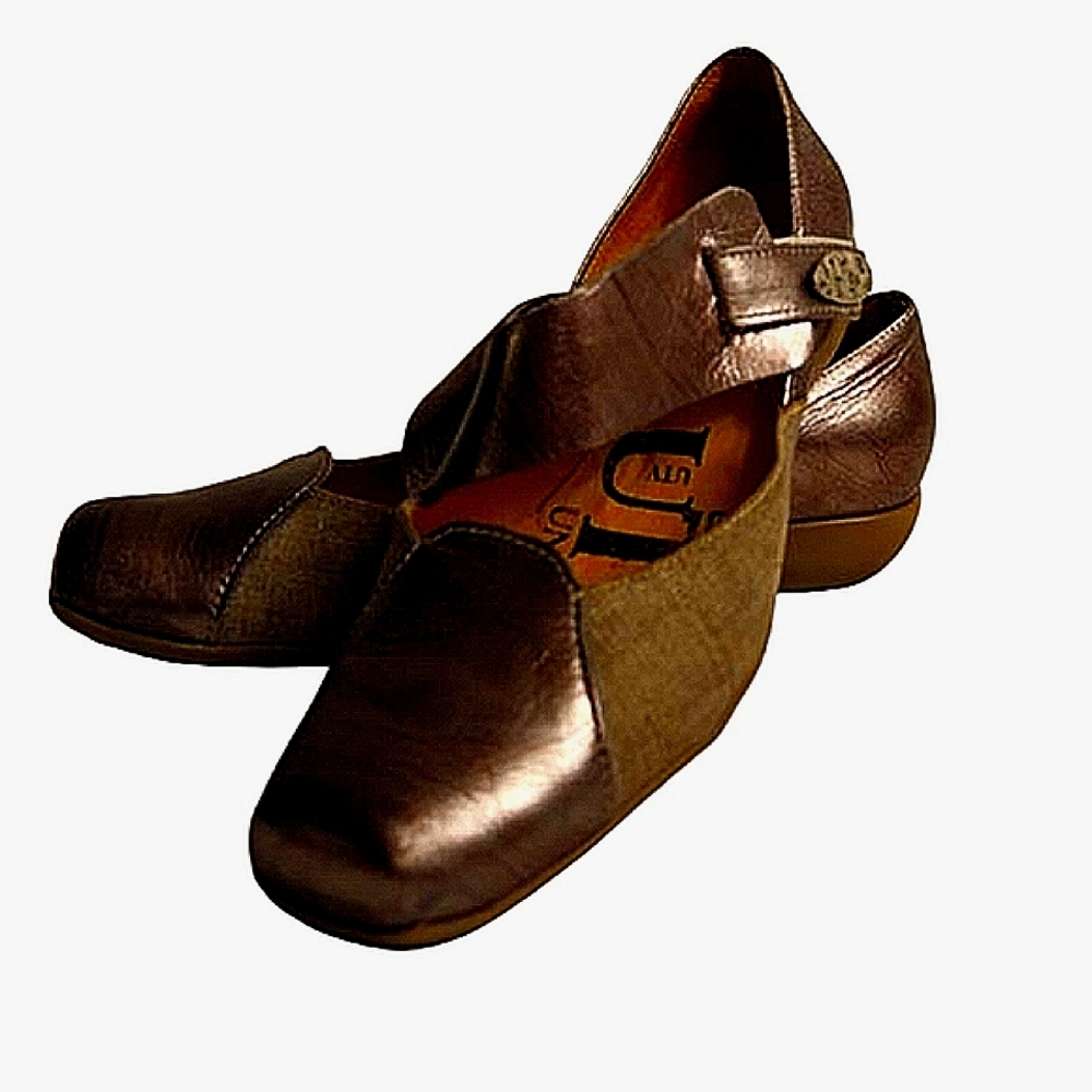 Comfort and Chic: Un Tour En Ville Ladies Shoes, Size 6.5